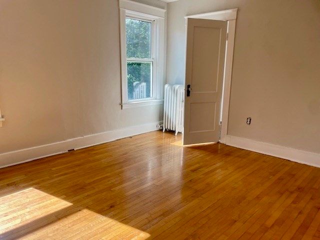 8-A Boylston 2B, Worcester, MA 01605