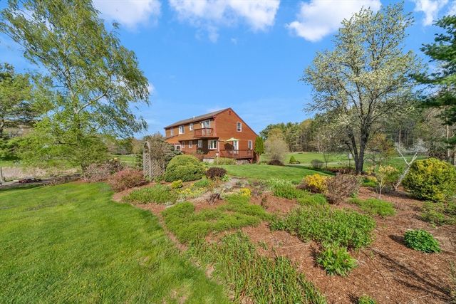 399 Wethersfield St, Rowley, MA 01969