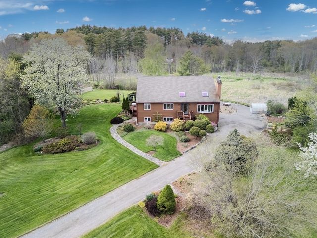 399 Wethersfield St, Rowley, MA 01969