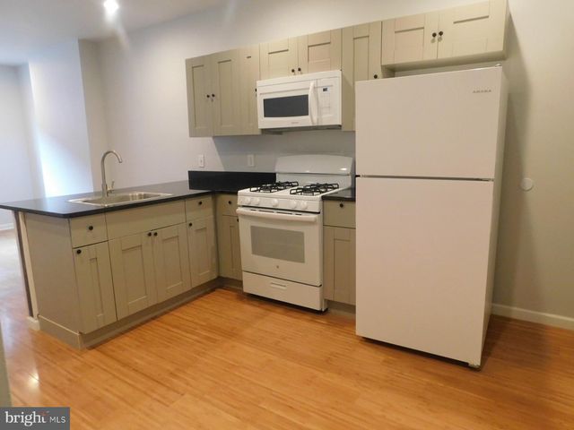 2120 N DOVER ST, Philadelphia, PA 19121