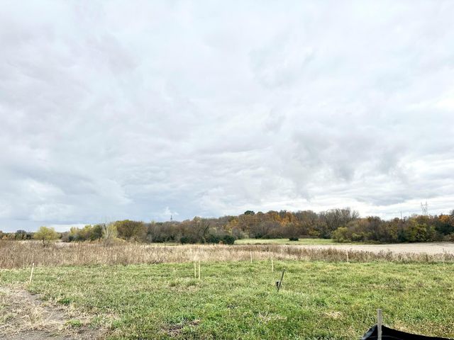 1504 Clover Preserve Way, Chaska, MN 55318