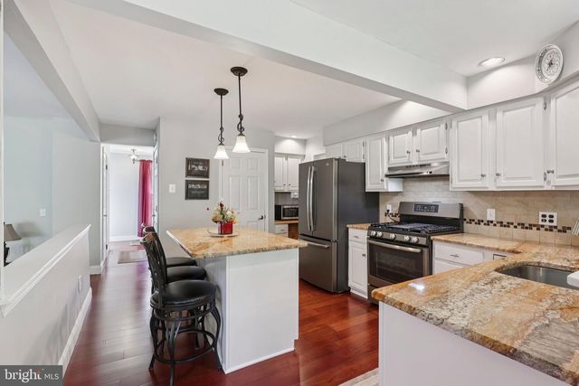 23 SHERWOOD DR, Medford, NJ 08055