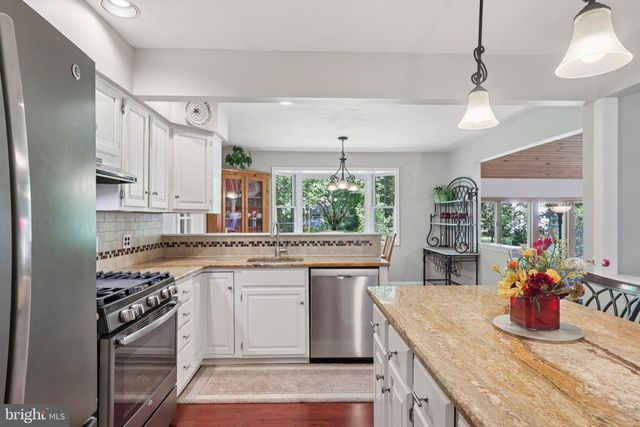 23 SHERWOOD DR, Medford, NJ 08055