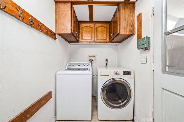 15571 Otsego, Los Angeles, CA 91436