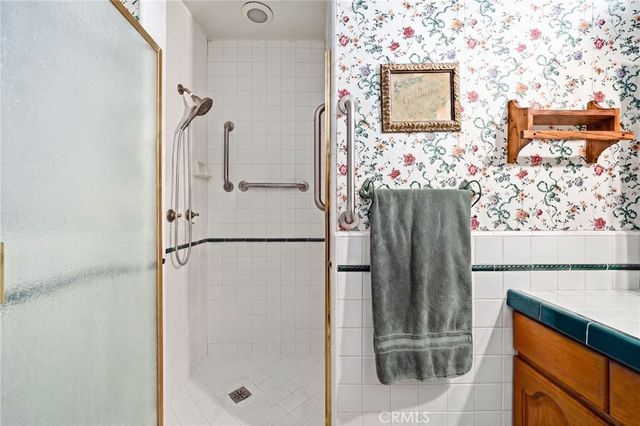 15571 Otsego, Los Angeles, CA 91436