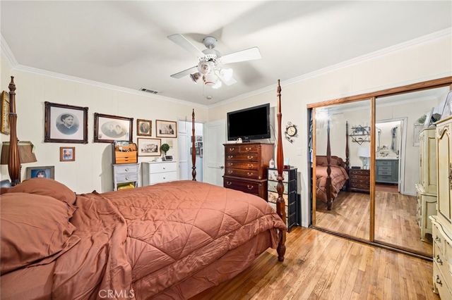 15571 Otsego, Los Angeles, CA 91436