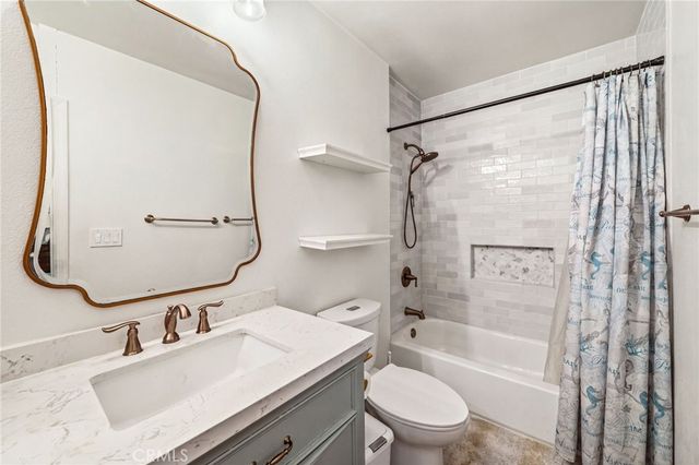 15571 Otsego, Los Angeles, CA 91436
