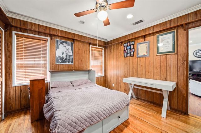 15571 Otsego, Los Angeles, CA 91436