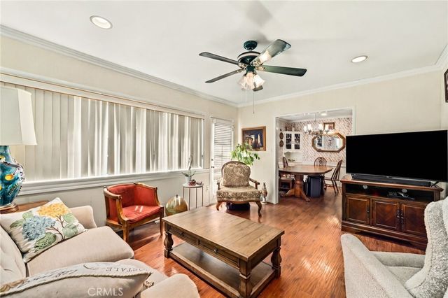 15571 Otsego, Los Angeles, CA 91436