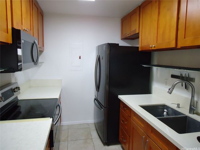 429 Mananai Place 39B, Honolulu, HI 96818