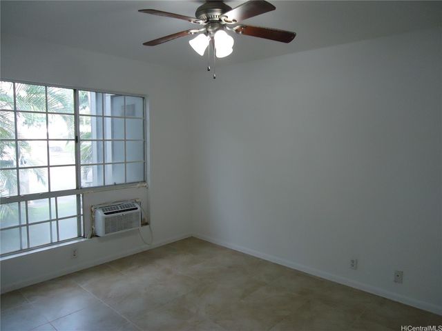 429 Mananai Place 39B, Honolulu, HI 96818