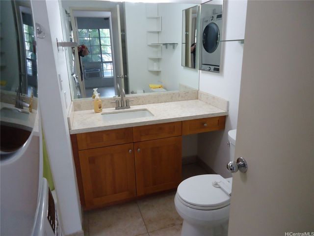 429 Mananai Place 39B, Honolulu, HI 96818