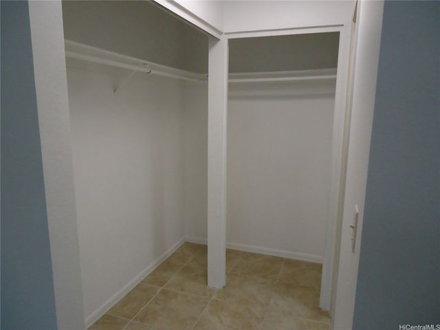 429 Mananai Place 39B, Honolulu, HI 96818