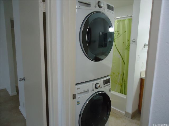 429 Mananai Place 39B, Honolulu, HI 96818