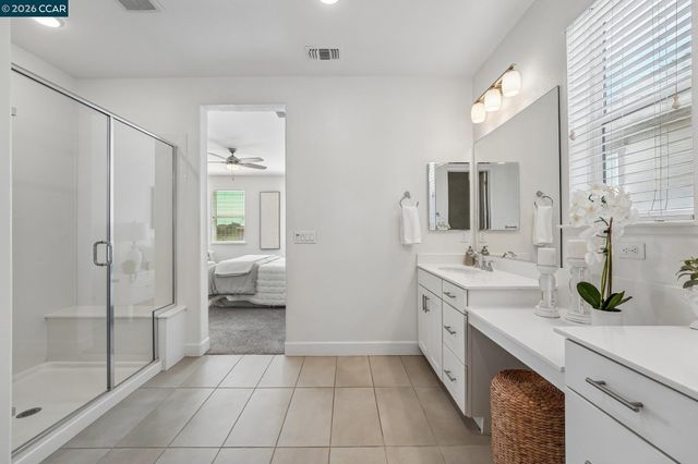 1902 Shasta Ln, Hercules, CA 94547