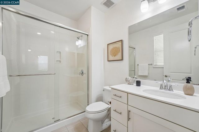 1902 Shasta Ln, Hercules, CA 94547