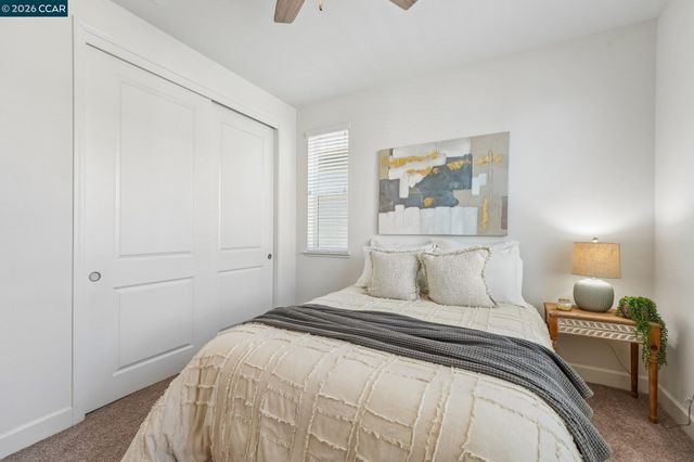 1902 Shasta Ln, Hercules, CA 94547