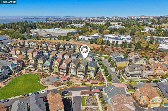1902 Shasta Ln, Hercules, CA 94547