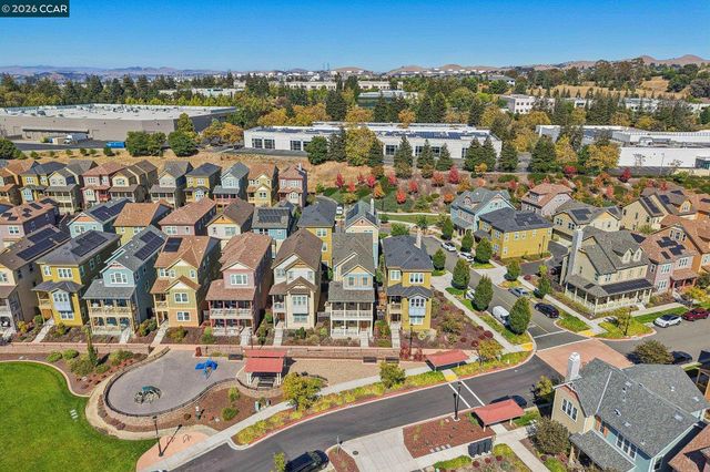 1902 Shasta Ln, Hercules, CA 94547