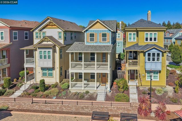 1902 Shasta Ln, Hercules, CA 94547