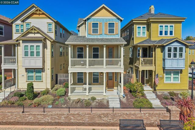 1902 Shasta Ln, Hercules, CA 94547