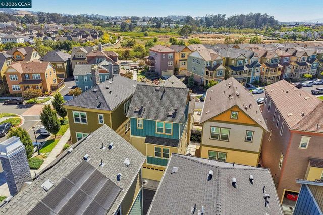 1902 Shasta Ln, Hercules, CA 94547