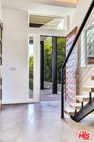 1447 11th Street, Santa Monica, CA 90401