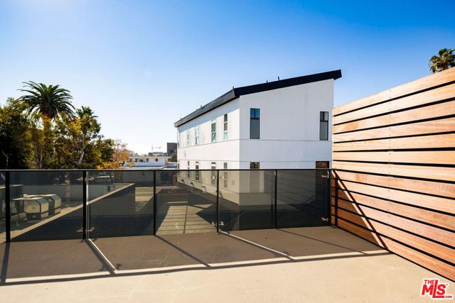 1447 11th Street, Santa Monica, CA 90401
