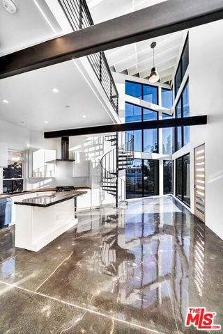 1447 11th Street, Santa Monica, CA 90401