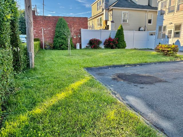 704 Highland Avenue, Waterbury, CT 06708