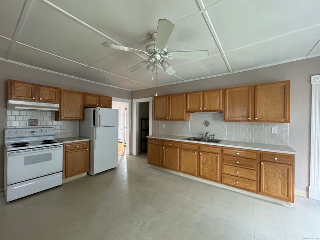 704 Highland Avenue, Waterbury, CT 06708