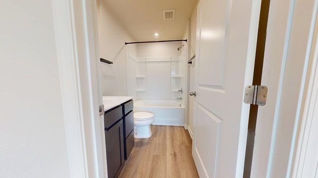 2005 Westchester Dr, Nashville, TN 37207
