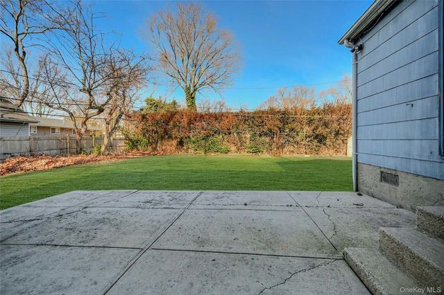 133 Wolf Hill Road, Melville, NY 11747