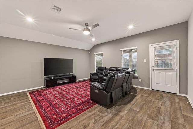 4330 Blossom Valley Lane, Richmond, TX 77469