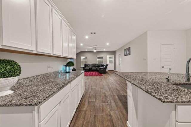 4330 Blossom Valley Lane, Richmond, TX 77469