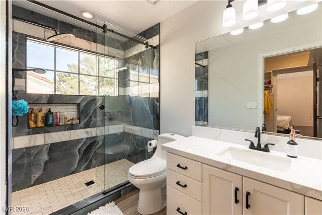 2845 Queens Courtyard Drive, Las Vegas, NV 89109