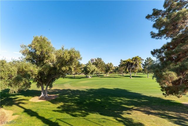 2845 Queens Courtyard Drive, Las Vegas, NV 89109