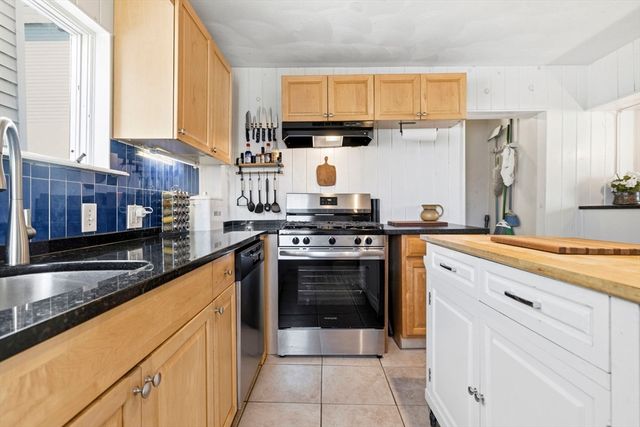 39 Alston Street, Somerville, MA 02143