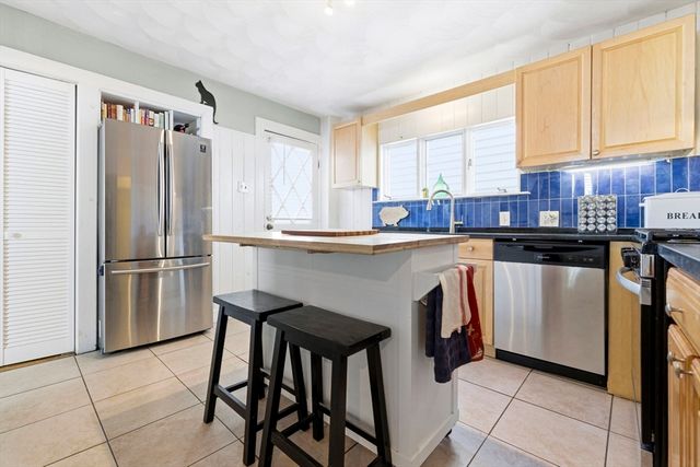 39 Alston Street, Somerville, MA 02143