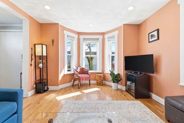 39 Alston Street, Somerville, MA 02143