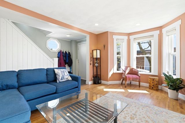 39 Alston Street, Somerville, MA 02143