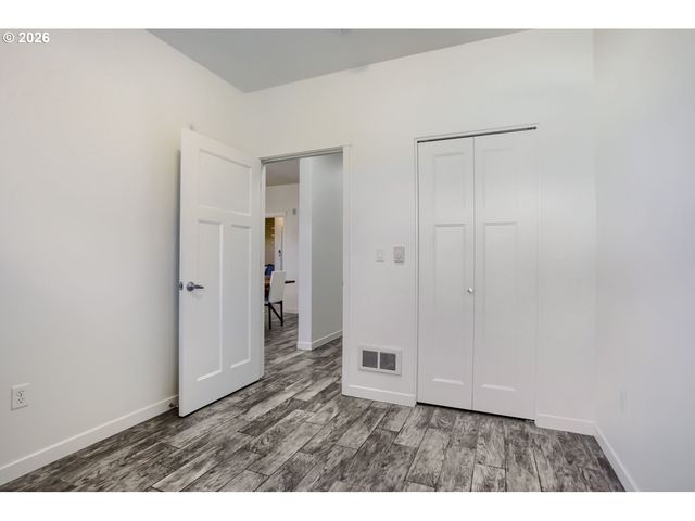 13895 Sw MERIDIAN St 312, Beaverton, OR 97005