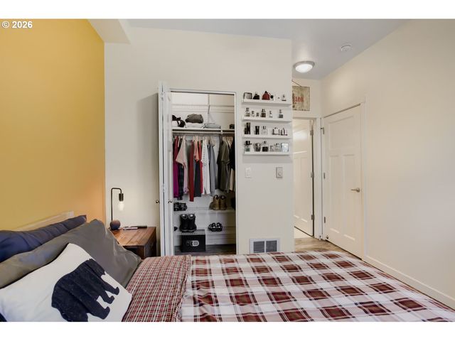 13895 Sw MERIDIAN St 312, Beaverton, OR 97005