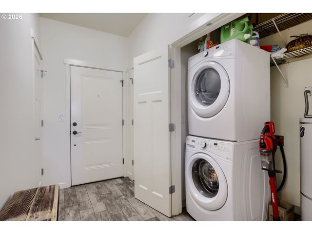 13895 Sw MERIDIAN St 312, Beaverton, OR 97005