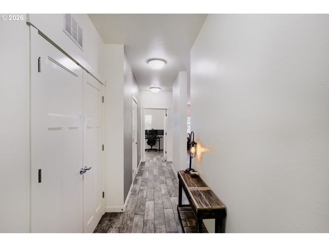 13895 Sw MERIDIAN St 312, Beaverton, OR 97005