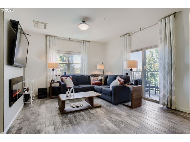 13895 Sw MERIDIAN St 312, Beaverton, OR 97005