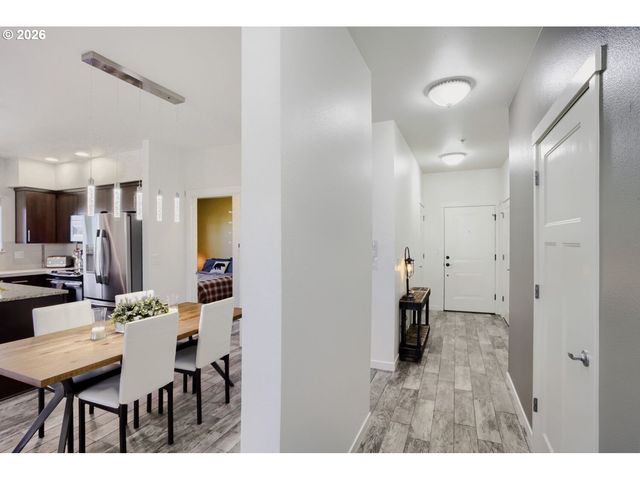 13895 Sw MERIDIAN St 312, Beaverton, OR 97005