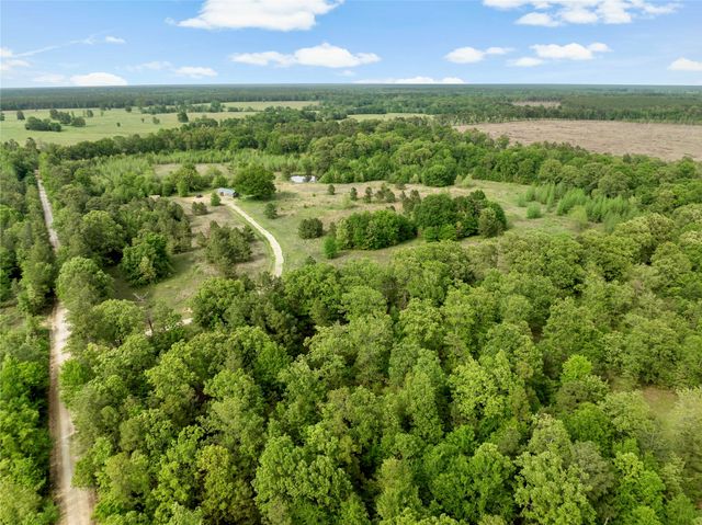 6716 CR 2235, Bagwell, TX 75412