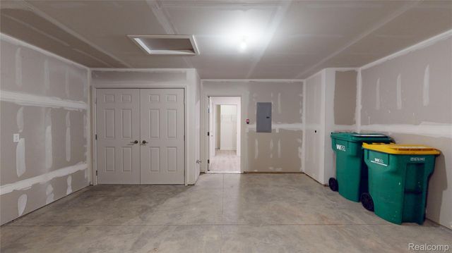 20930 Lyon 5, Macomb Township, MI 48042