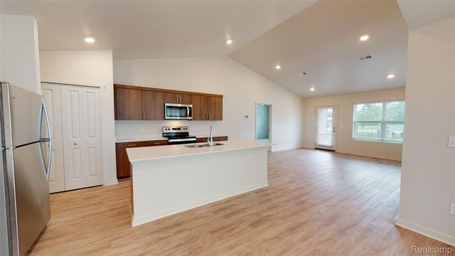 20930 Lyon 5, Macomb Township, MI 48042